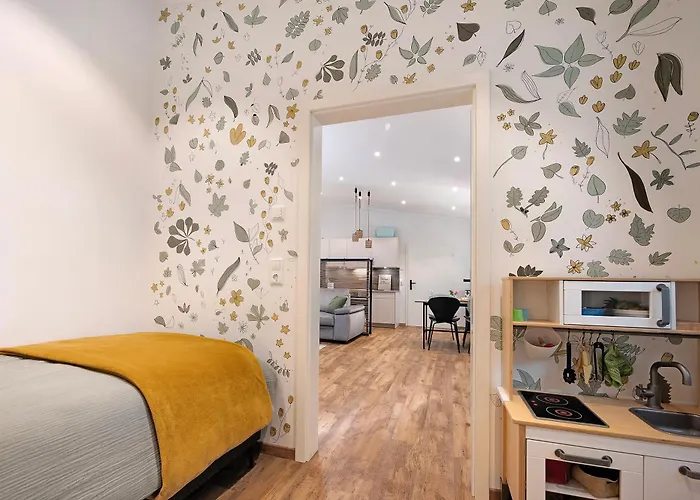 Apartament Eichengefluester Waldhuette *