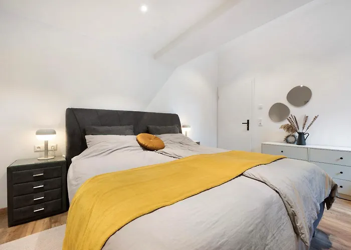 Eichengefluester Waldhuette Apartament *